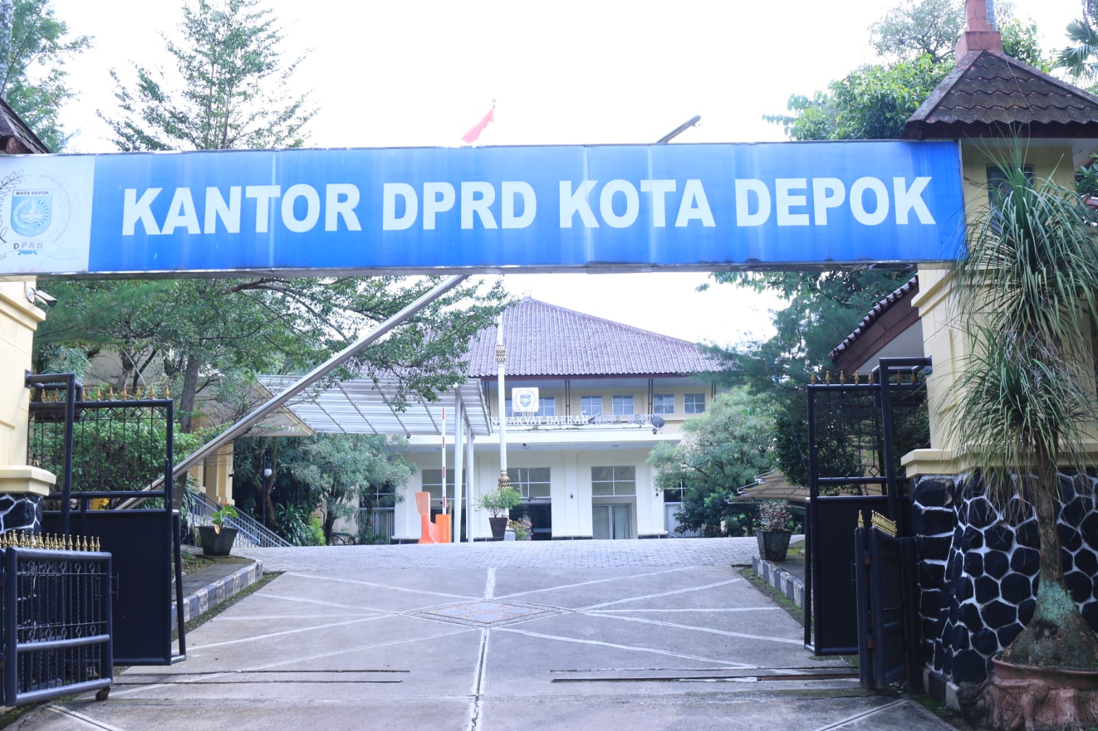 Foto Gedung DPRD Kota Depok