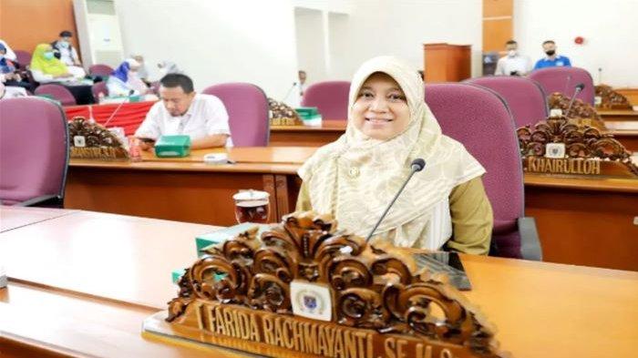 Fraksi PKS Depok, Farida Rachmayanti Minta Pemerintah Tinjau Ulang Harga BBM Naik